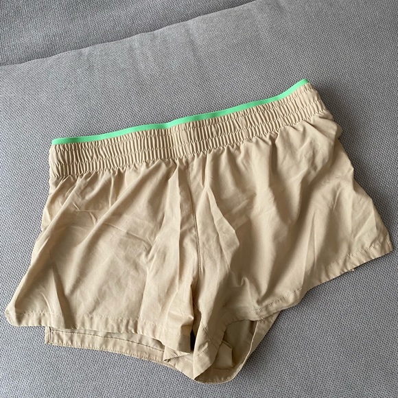 Fabletics running shorts w/ back zipper - Picture 1 of 3